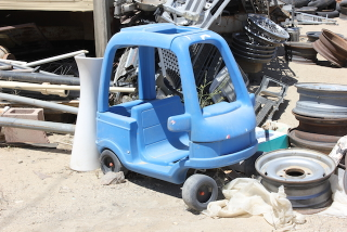 Illustration for article titled Inside The Wonderful Workshop Of A Movie Car Creator